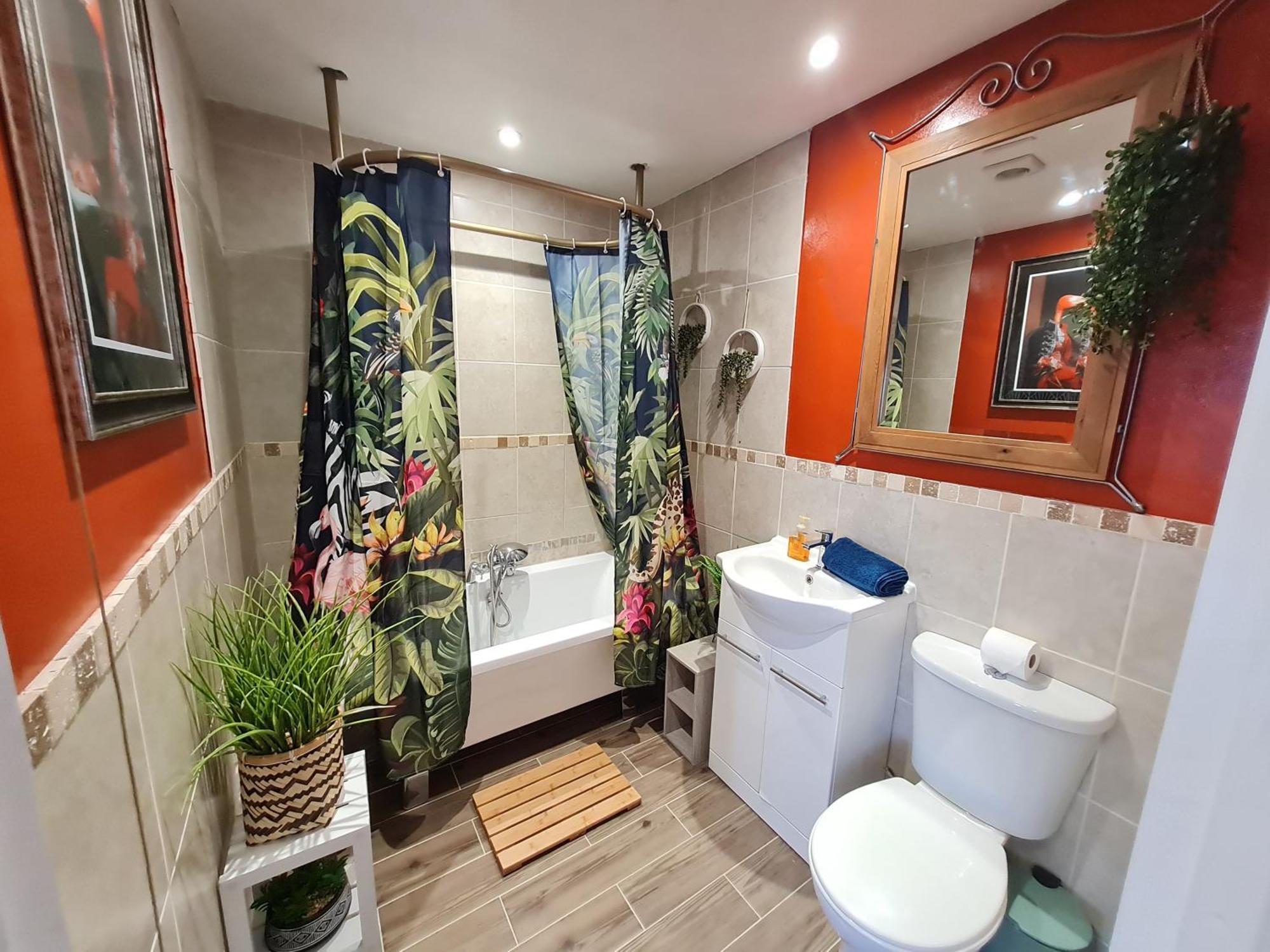 Lemur Lodge - Boutique Apartments - Short Stroll To The Beach Bournemouth Exterior foto