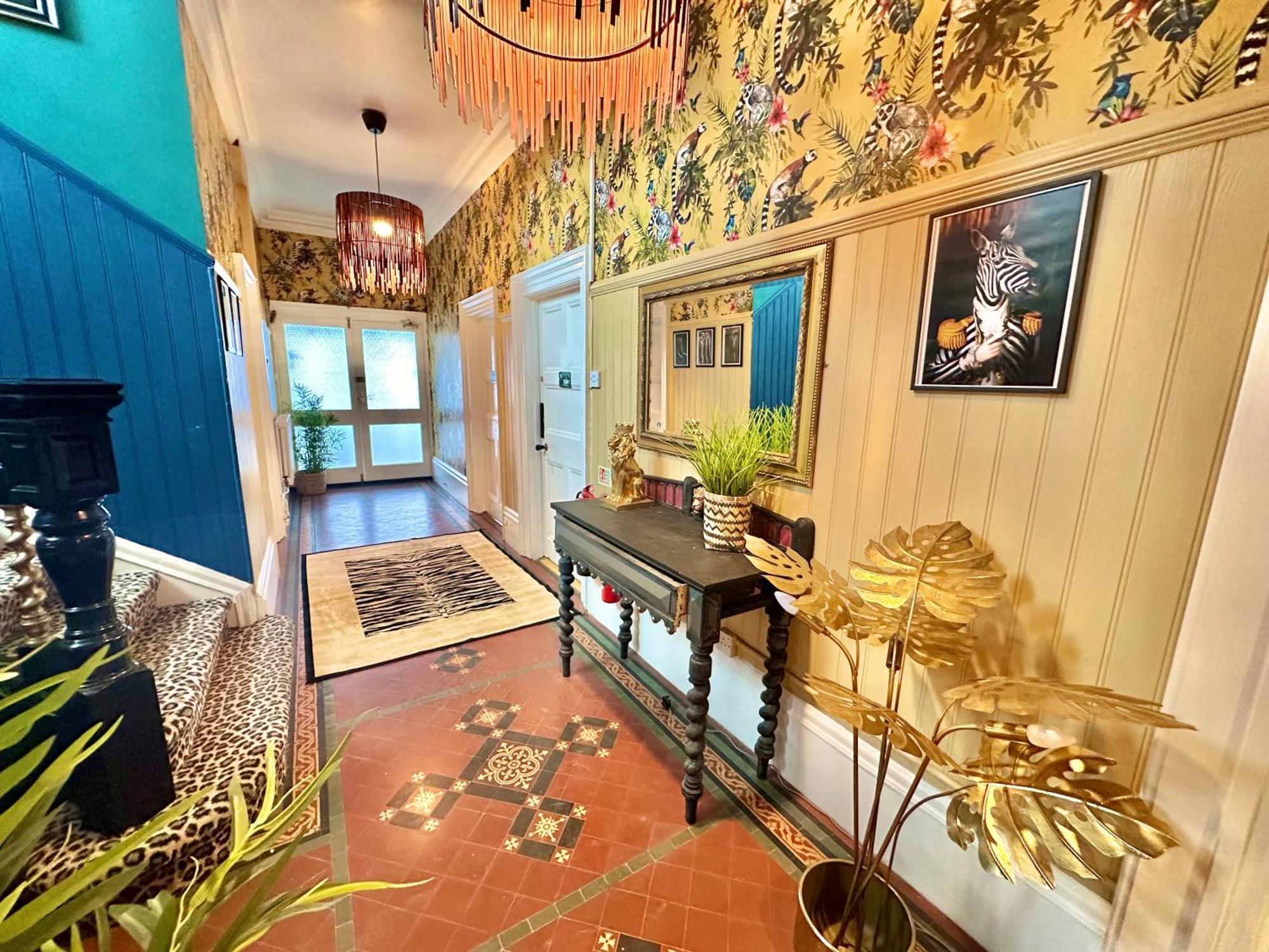 Lemur Lodge - Boutique Apartments - Short Stroll To The Beach Bournemouth Exterior foto